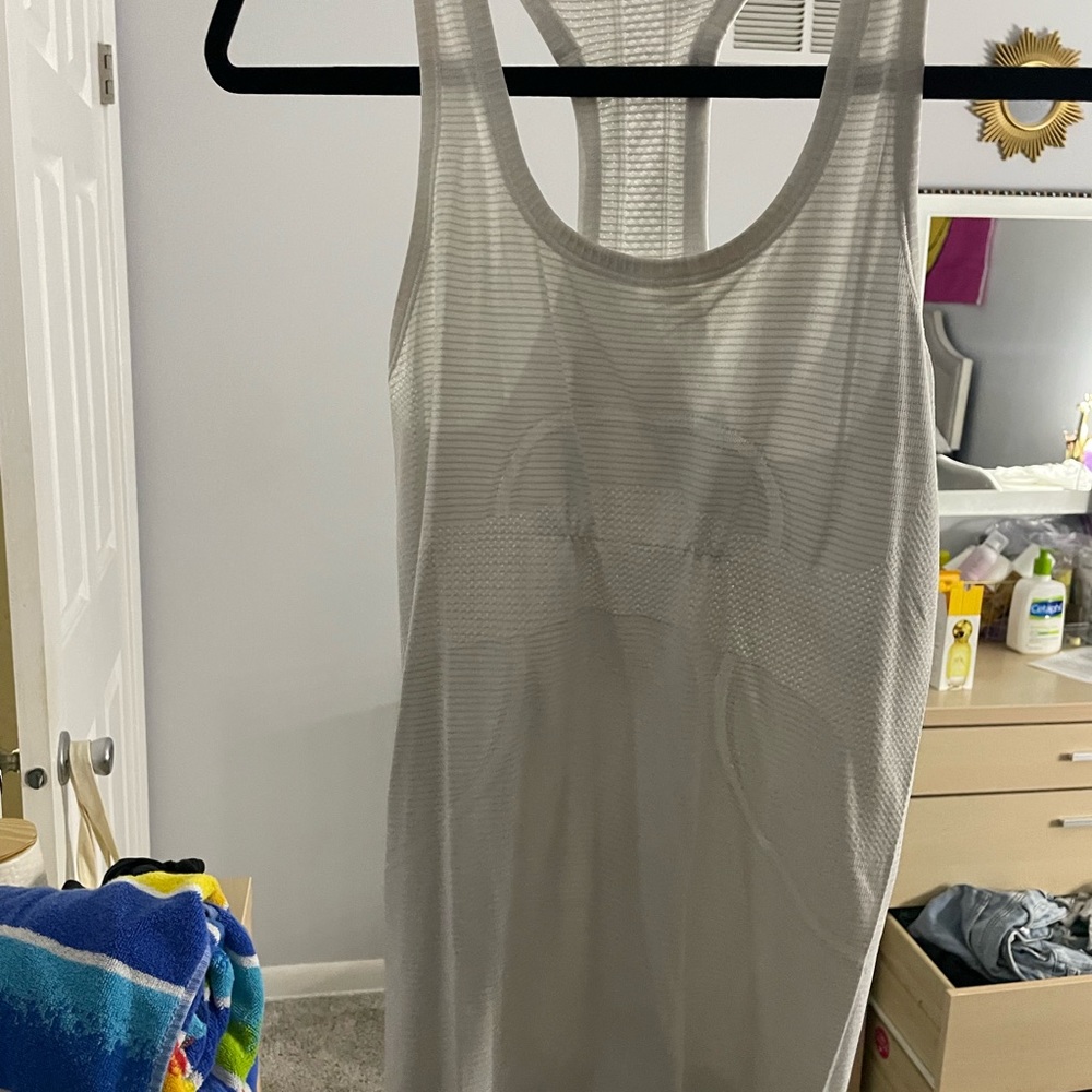 White lulu swift tech tank regular length